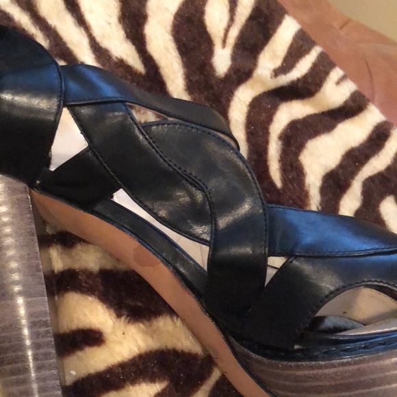 Coach 5 inch peep toe platforms - Picture 6 of 7